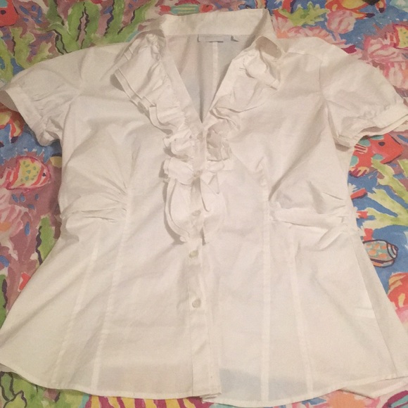 New York & Company Tops - ☀️EUC NY&Co Ruffle Top